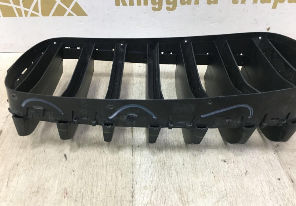 Решетка радиатора левая BMW X5 F15 OEM 7316075 Решетка радиатора левая BMW X5 F15 OEM 7316075
