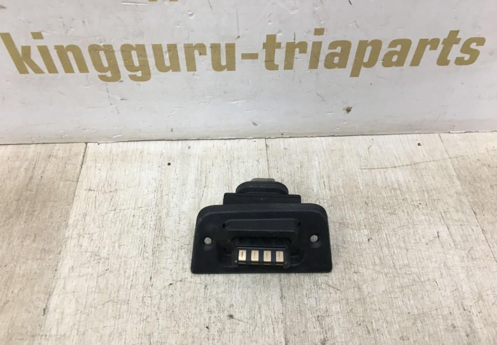 Контактный датчик Volkswagen Transporter T6 2015 OEM 7LA843551