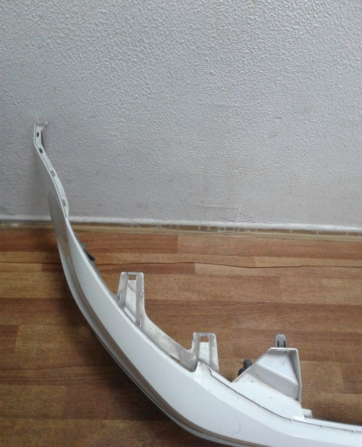 Бампер передний Volkswagen Polo (15>) рестайл (трещ.) oem 6ru807221 Бампер передний Volkswagen Polo (15>) рестайл (трещ.) oem 6ru807221