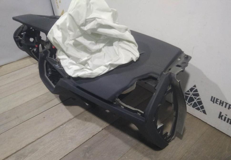 Торпедо сработавшее под проекцию бу BMW X3 G01 OEM 51457937972 Торпедо сработавшее под проекцию бу BMW X3 G01 OEM 51457937972