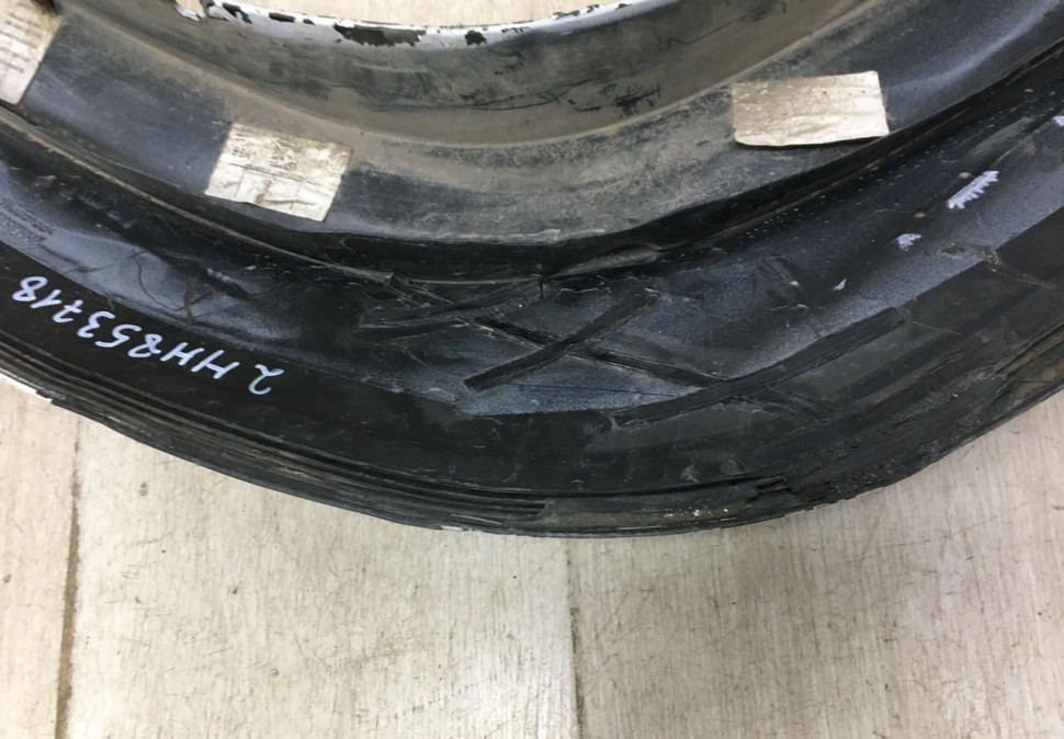 Расширитель крыла передний правый Volkswagen Amarok OEM 2HH853718