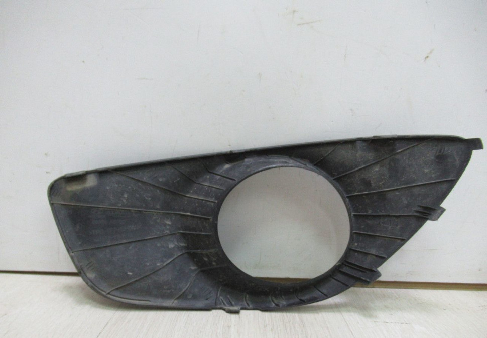 Накладка птф правая Hyundai santa fe 2 (09>) oem 865242b700