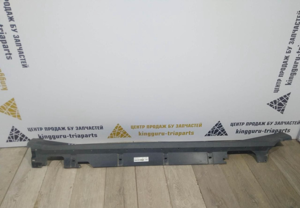 Порог левый бу BMW X1 F48 OEM 51777332327