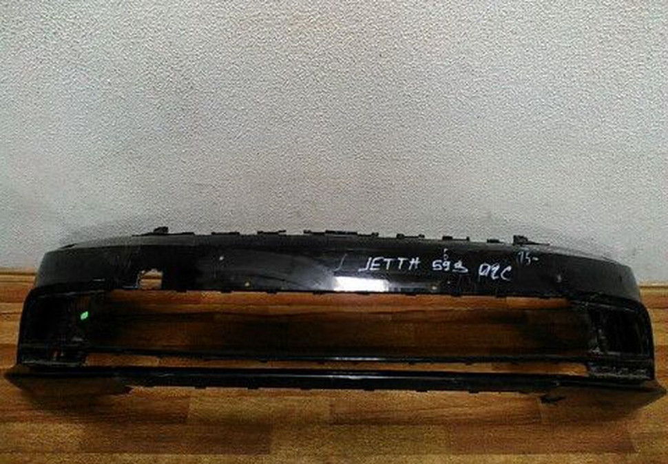 Бампер передний Volkswagen Jetta 6 рестайлинг (15>) oem 5cu807221a