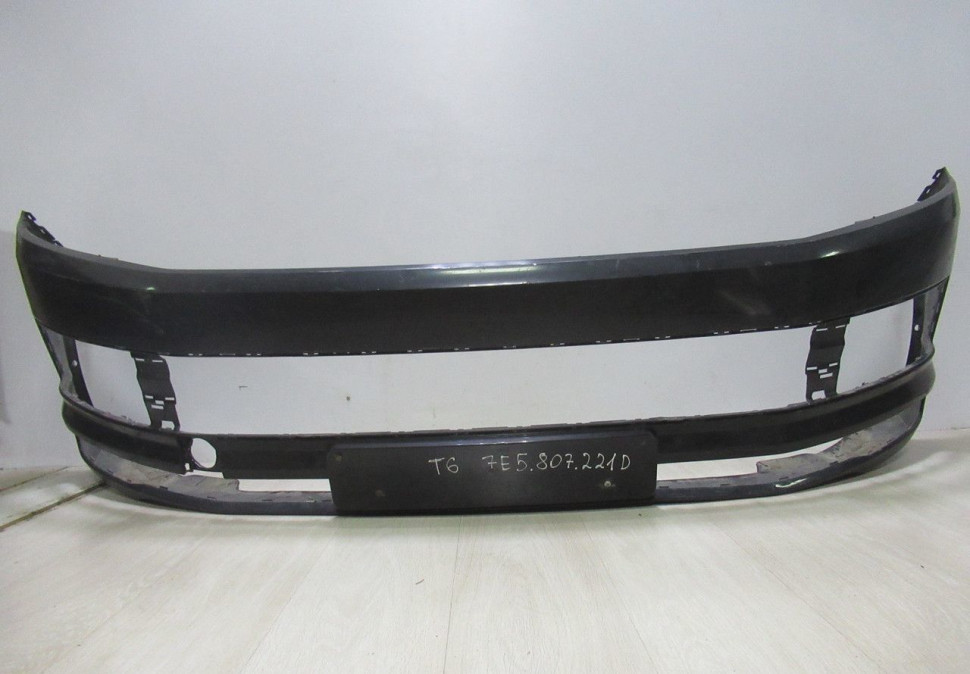 Бампер передний Volkswagen Transporter T6 / Multivan T6 /Caravelle T6 oem 7e5807221d