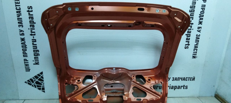Крышка багажника Lada Vesta oem 8450102347 (скл-3)