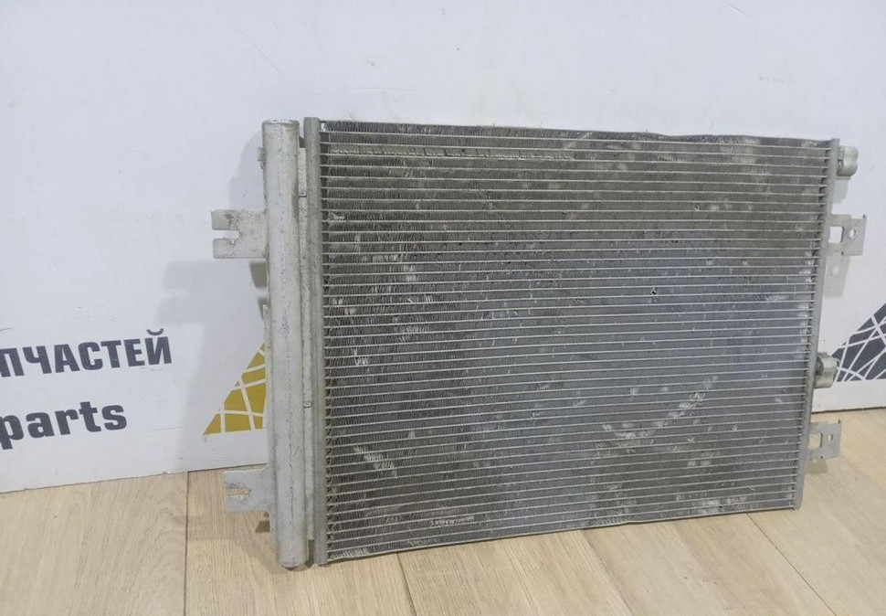 Радиатор кондиционера бу Renault Logan 1 OEM 921007794R Радиатор кондиционера бу Renault Logan 1 OEM 921007794R