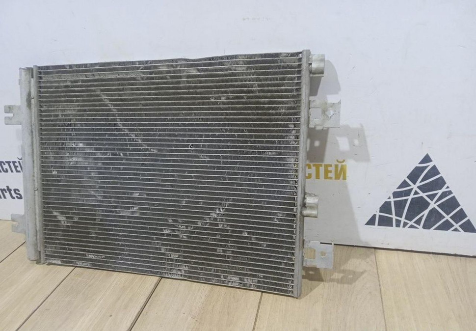 Радиатор кондиционера бу Renault Logan 1 OEM 921007794R Радиатор кондиционера бу Renault Logan 1 OEM 921007794R