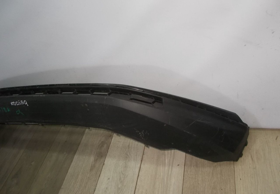 Спойлер переднего бампера бу Skoda Kodiaq OEM 565807061