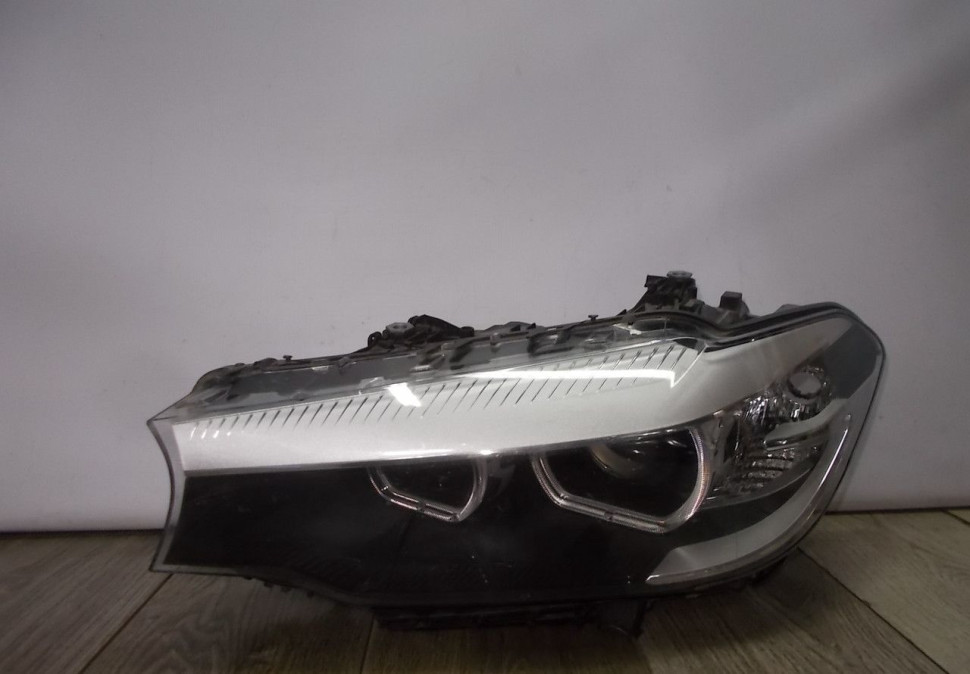 Фара ЛЭД LED не адаптив левая бу BMW 5 G30 OEM 63117214953