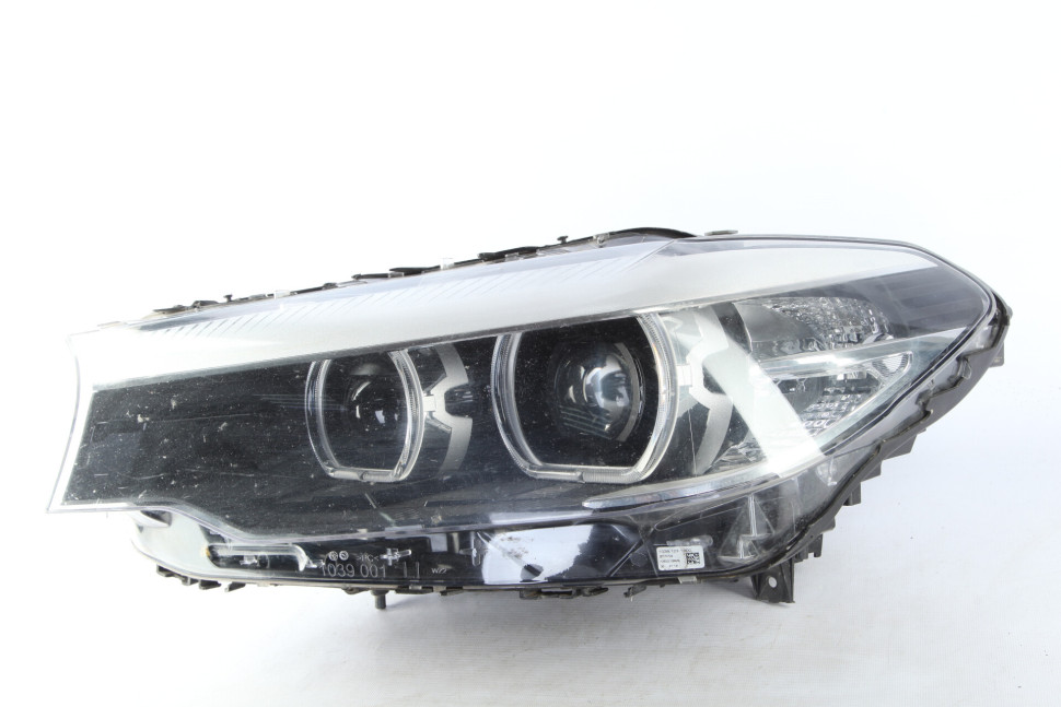 Фара ЛЭД LED не адаптив левая бу BMW 5 G30 OEM 63117214953