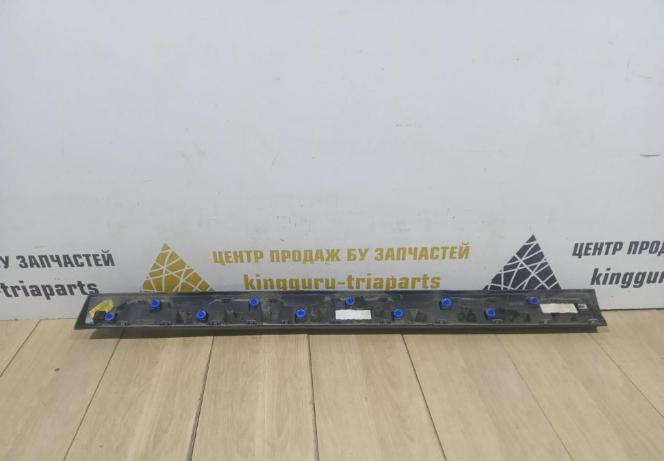 Молдинг двери передний левый бу BMW X3 G01 OEM 51137442793 Молдинг двери передний левый бу BMW X3 G01 OEM 51137442793