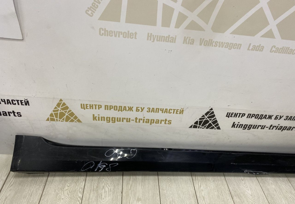 Порог правый BMW 5 G30 OEM 51777387338 Порог правый BMW 5 G30 OEM 51777387338