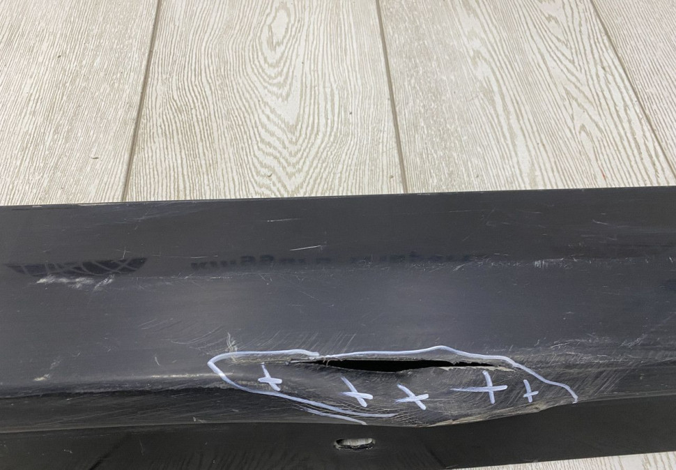 Порог правый BMW 5 G30 OEM 51777387338 Порог правый BMW 5 G30 OEM 51777387338