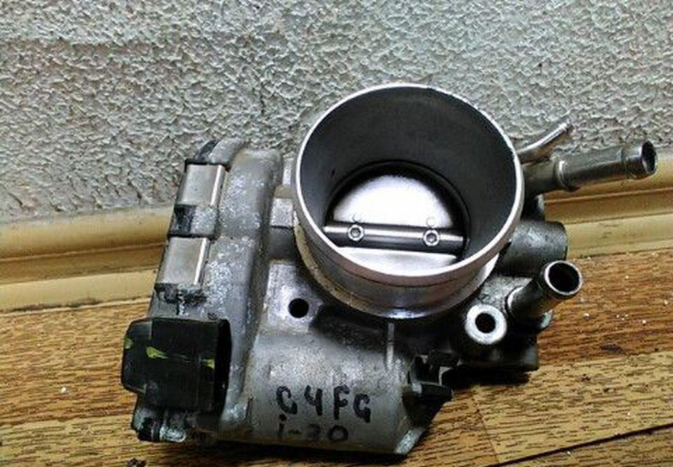 Заслонка дроссельная g4fg Hyundai I30 (12>) oem 351002b180