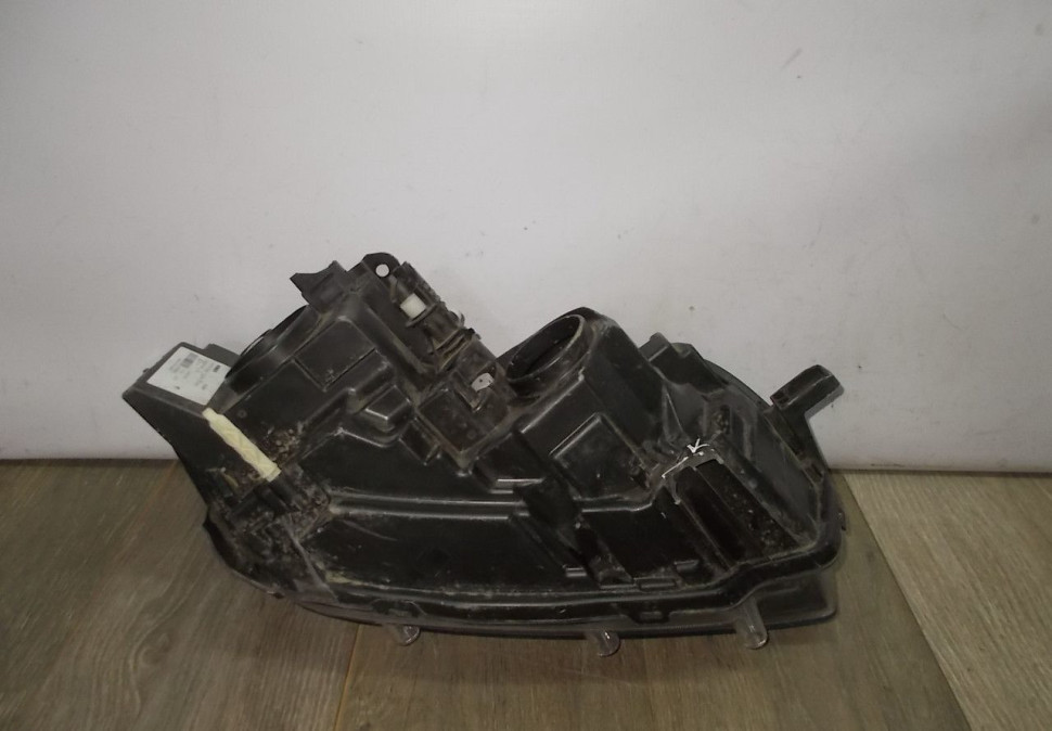 Фара левая бу Renault Logan 2 рестайлинг OEM 260609154R