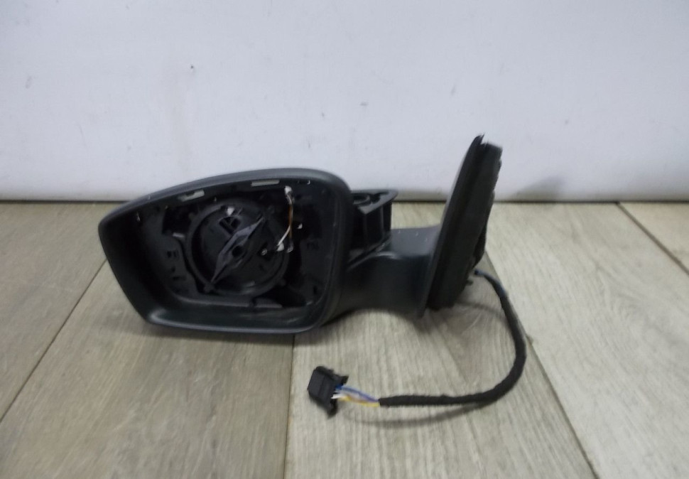 Корпус зеркала левый 6 пин бу Skoda Rapid рестайлинг OEM 5JB867501