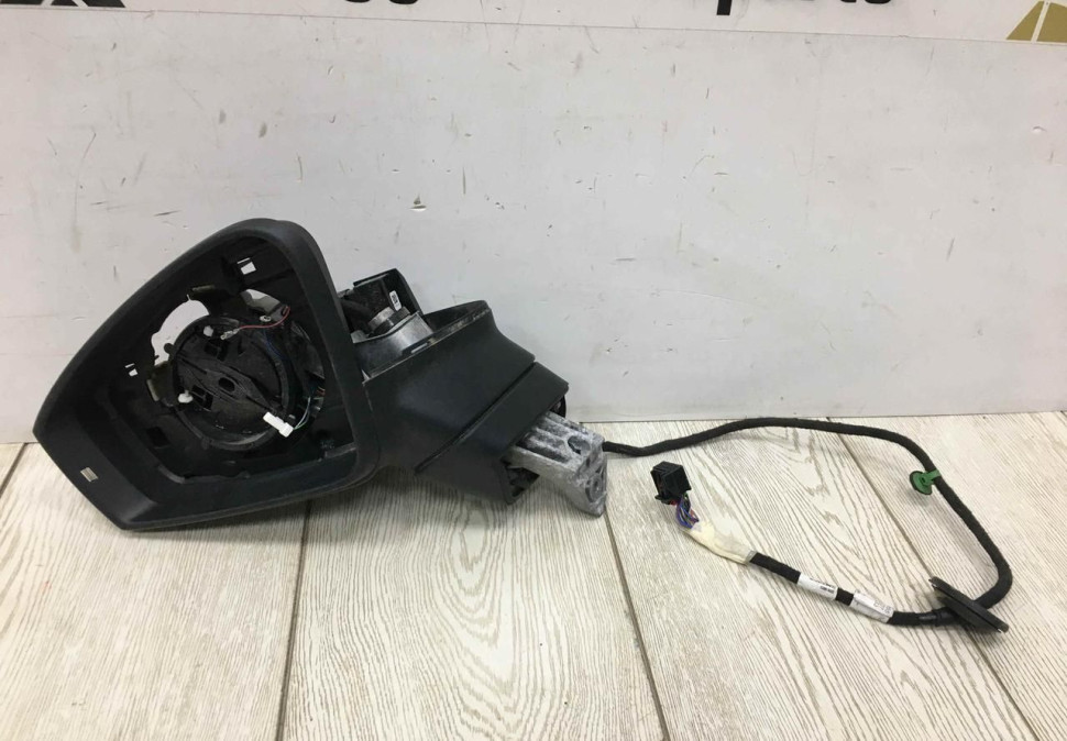 Зеркало левое Volkswagen Touareg 3 2018 16к oem 761857501C