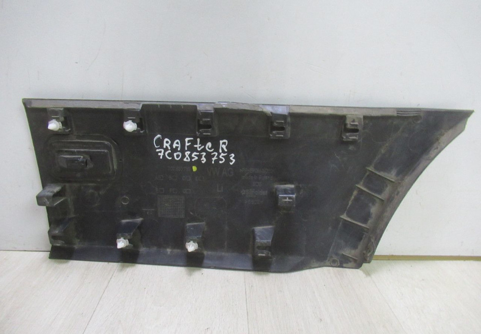 Молдинг заднего крыла левый Volkswagen Crafter (16>) oem 7c0853753 (скл-3) Молдинг заднего крыла левый Volkswagen Crafter (16>) oem 7c0853753 (скл-3)