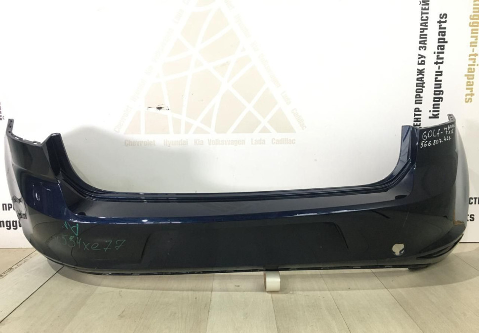 Бампер задний Volkswagen Golf 7 дорестайлинг 12-17 oem 5G6807421