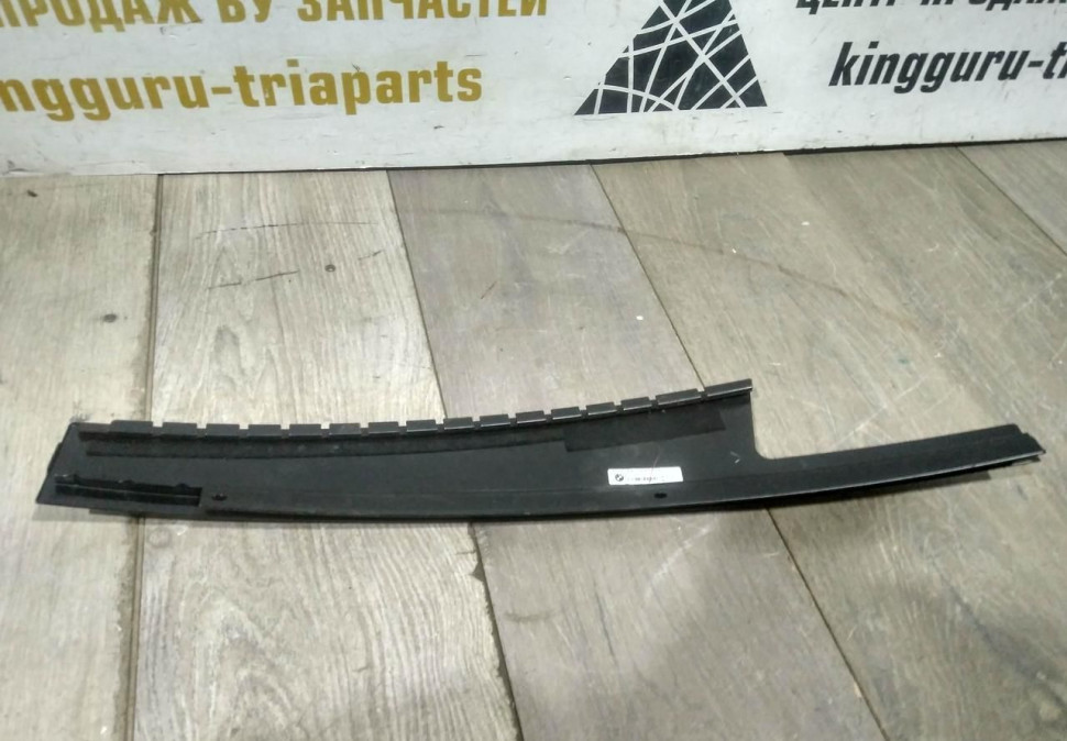 Накладка задней левой двери бу BMW X6 F16 OEM 51357317797 Накладка задней левой двери бу BMW X6 F16 OEM 51357317797