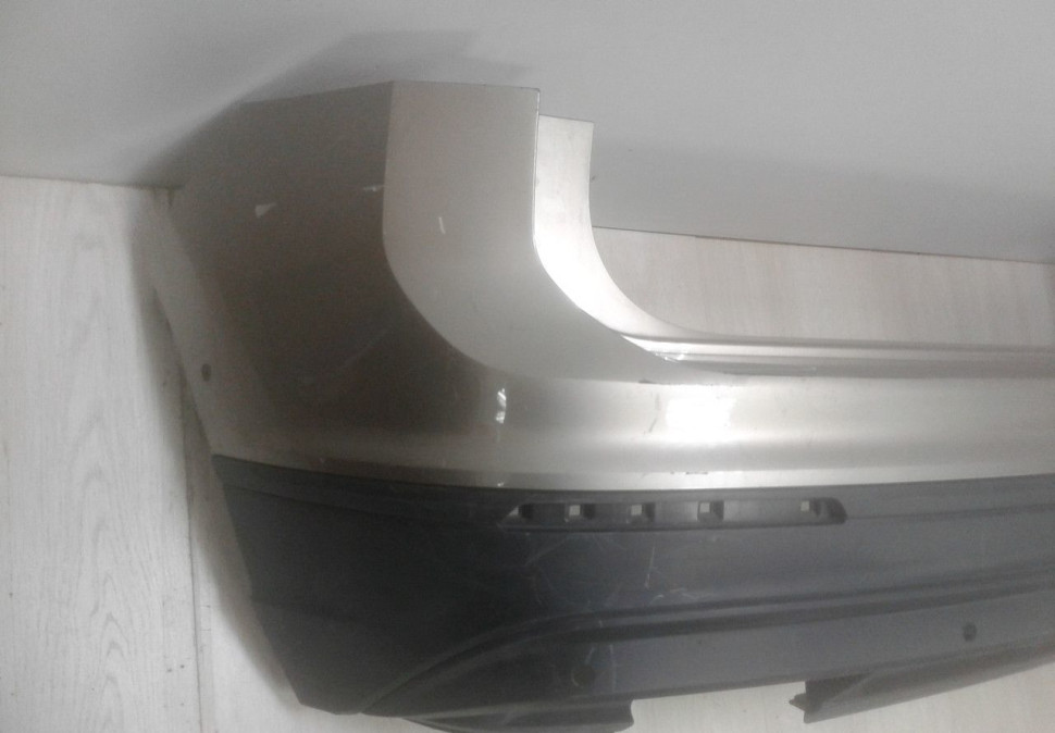 Бампер задний Volkswagen Tiguan 2 oem 5na807421 (трещина) Бампер задний Volkswagen Tiguan 2 oem 5na807421 (трещина)