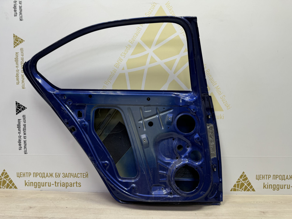 Дверь задняя левая бу Skoda Octavia A7 OEM 5E5833051A Дверь задняя левая бу Skoda Octavia A7 OEM 5E5833051A