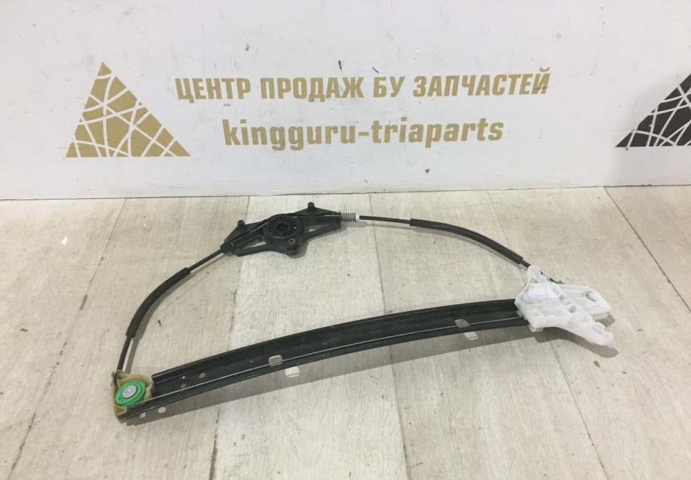 Стеклоподъемник задней левой двери электрический  Skoda Octavia A7 OEM 5E0839461