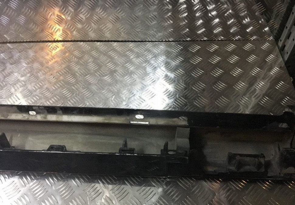 Накладка порога правая Jaguar XE (14>) oem GX73101D56A Накладка порога правая Jaguar XE (14>) oem GX73101D56A