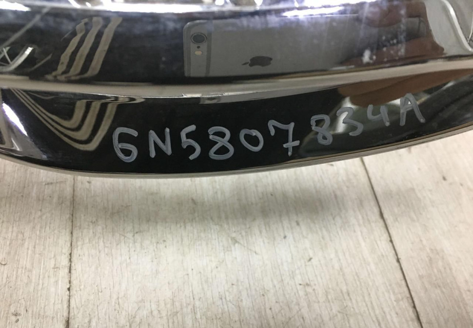 Накладка спойлера заднего бампера правая Volkswagen Polo 6 2020 OEM 6N5807834A2ZZ