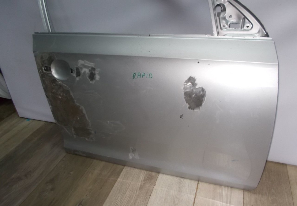 Дверь передняя правая бу Skoda Rapid OEM 6RF831056D, 5JA831052B Дверь передняя правая бу Skoda Rapid OEM 6RF831056D, 5JA831052B