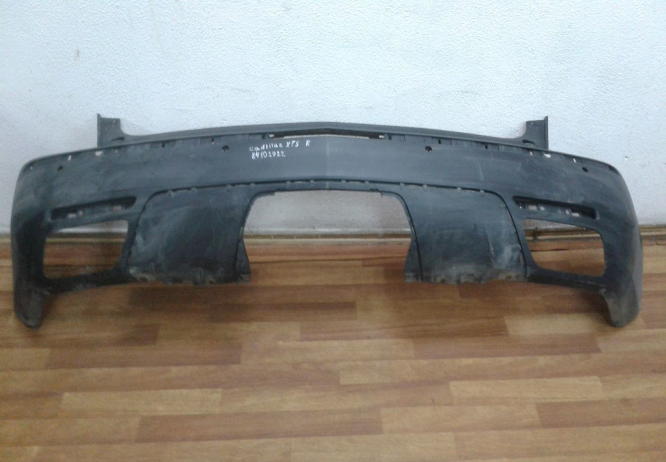 Бампер задний Cadillac XT5 oem 84102922 (скл-3)