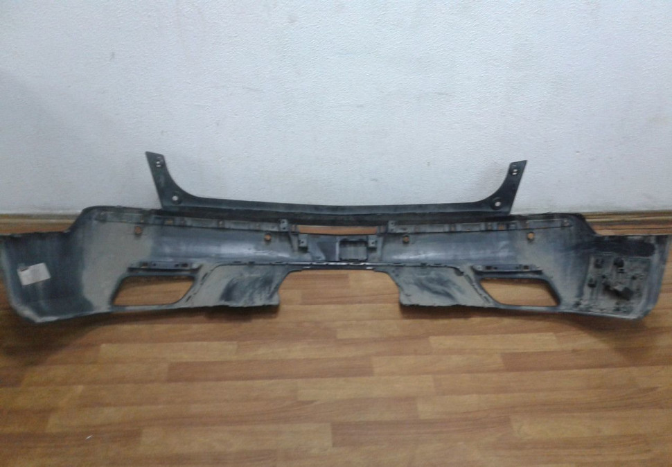 Бампер задний Cadillac XT5 oem 84102922 (скл-3) Бампер задний Cadillac XT5 oem 84102922 (скл-3)
