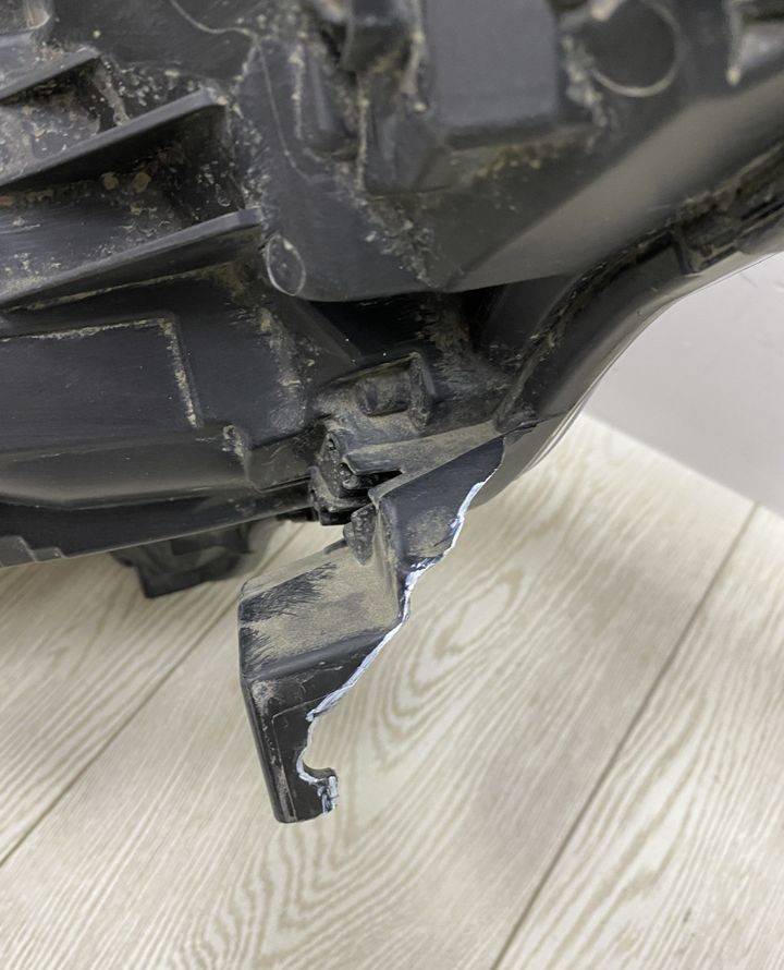 Фара ЛЭД LED левая Renault Arkana OEM 260605885R