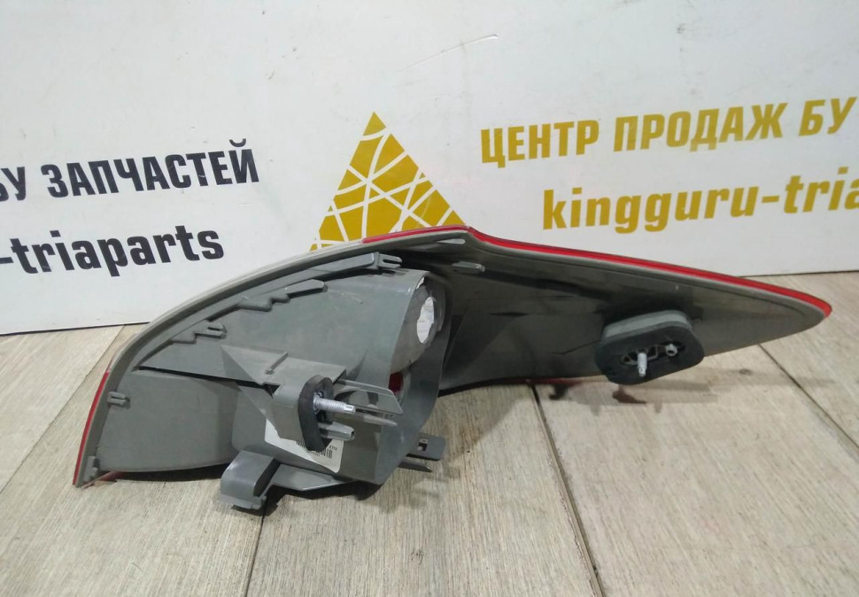Фонарь левый внешний бу Renault Megane 3 OEM 265550038R Фонарь левый внешний бу Renault Megane 3 OEM 265550038R