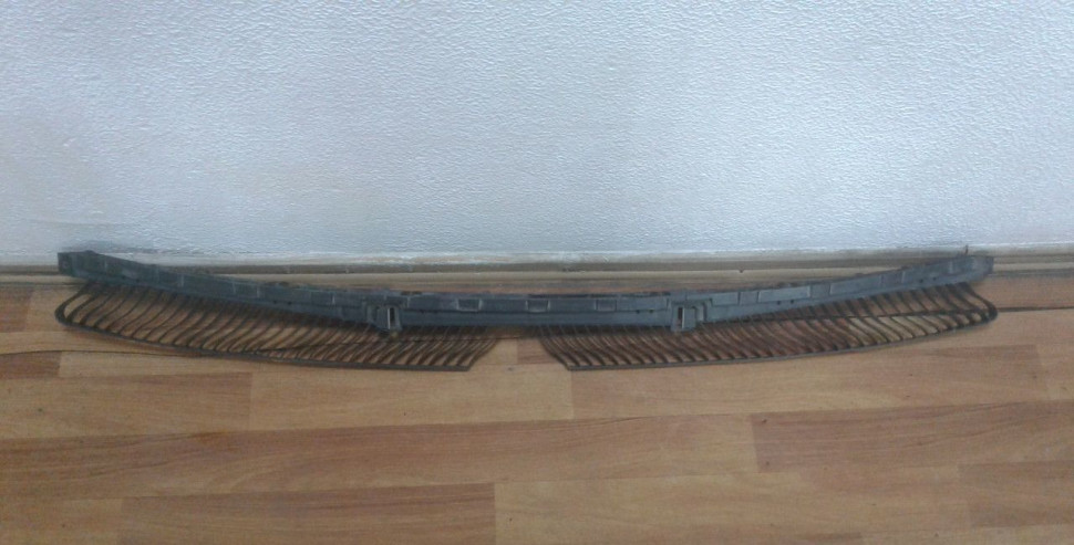 Кронштейн заднего бампера Volkswagen Tiguan 2 oem 5nr807863