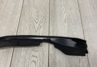 Уплотнитель шва дверной стойки передняя правая BMW X1 F48 OEM 51767349644