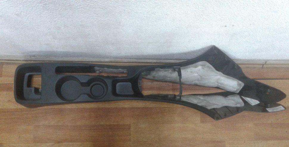 Консоль центральная Hyundai Solaris 1 oem 846114l000