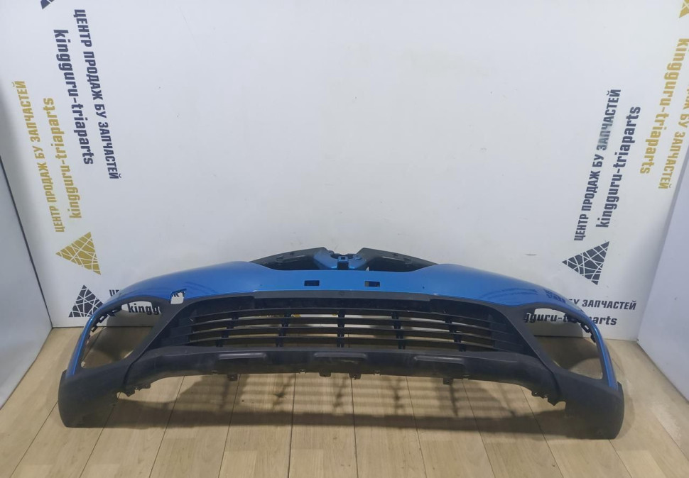 Бампер передний бу Renault Kaptur OEM 620222180R