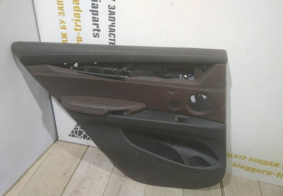 Обивка двери задняя левая бу BMW X5 F15 OEM 51427370083