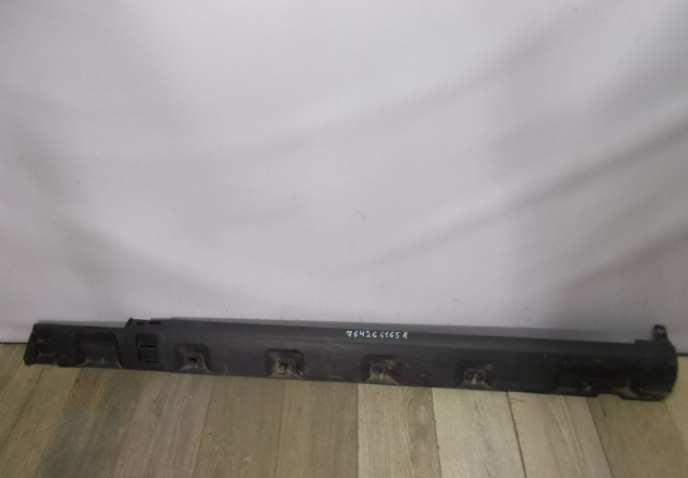 Порог правый бу Renault Sandero Stepway 2 OEM 764266165R