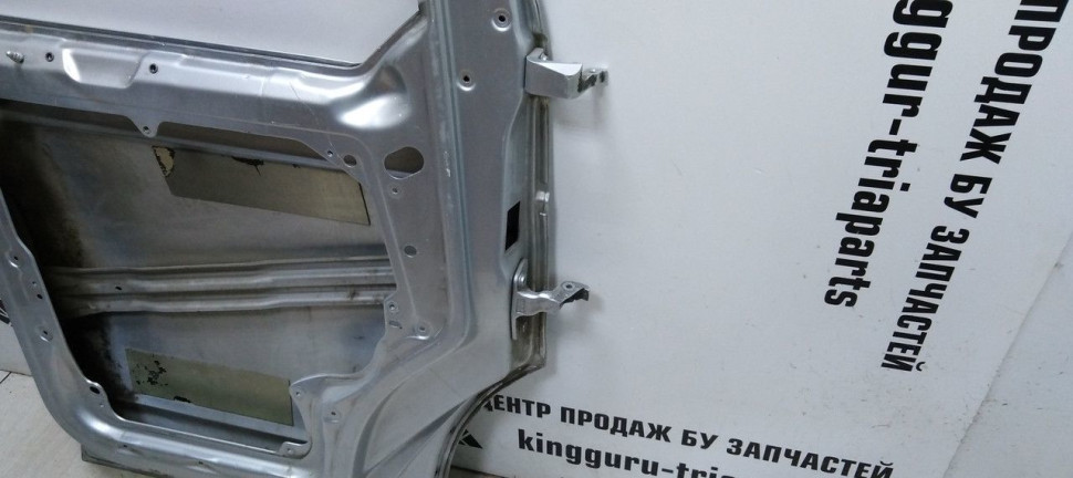 Дверь передняя левая Volkswagen Transporter T5 2009 oem 7E0831055
