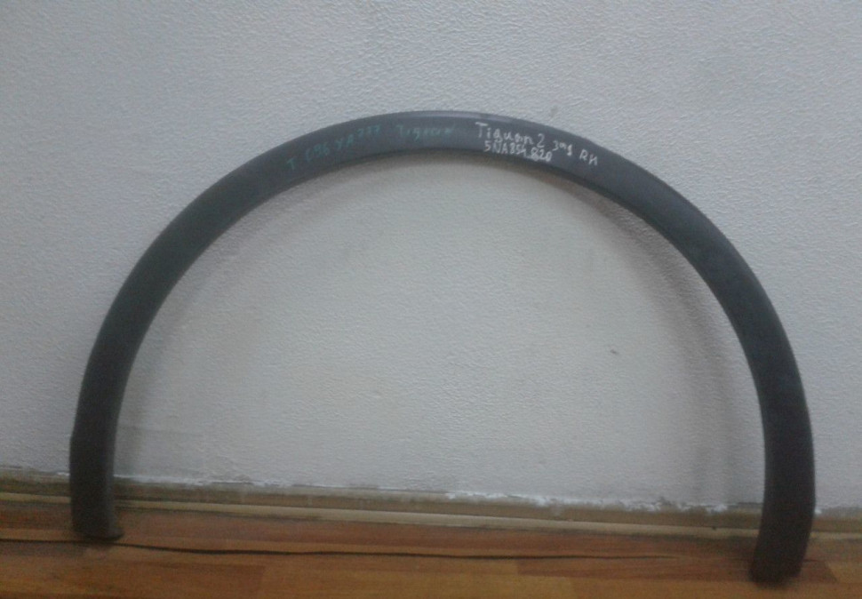 Расширитель арки крыла задняя правая Volkswagen Tiguan 2 oem 5na854820