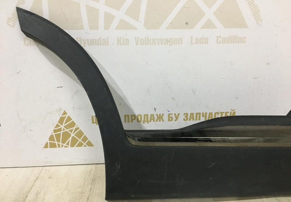 Молдинг двери задний правый Hyundai Santa Fe 4 2018> oem 87732S1100 Молдинг двери задний правый Hyundai Santa Fe 4 2018> oem 87732S1100