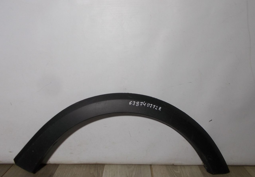 Молдинг крыла передний правый Renault Sandero Stepway 2 OEM 638740772R