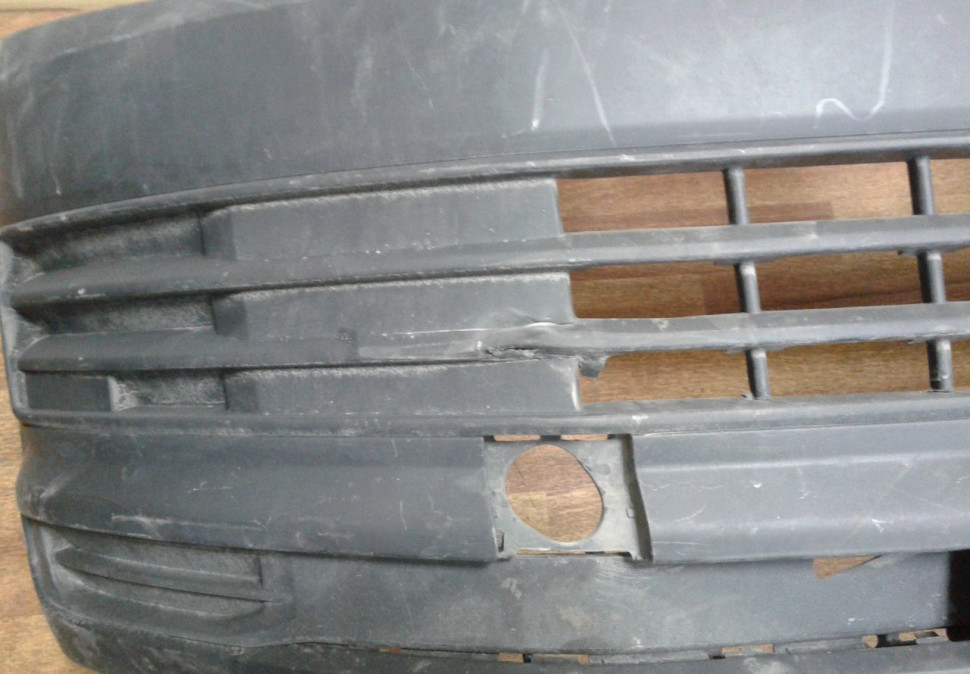 Бампер передний Volkswagen Transporter T6 / Caravelle (трещины) oem 7e0807221 Бампер передний Volkswagen Transporter T6 / Caravelle (трещины) oem 7e0807221