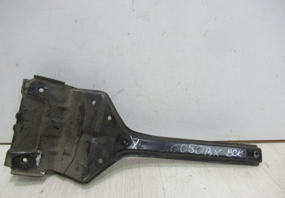 Кронштейн замка капота Chevrolet Captiva C140 (скл-3)