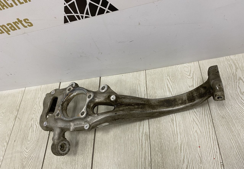 Кулак поворотный передний правый Audi Q7 2015 OEM 4M0407254J Кулак поворотный передний правый Audi Q7 2015 OEM 4M0407254J