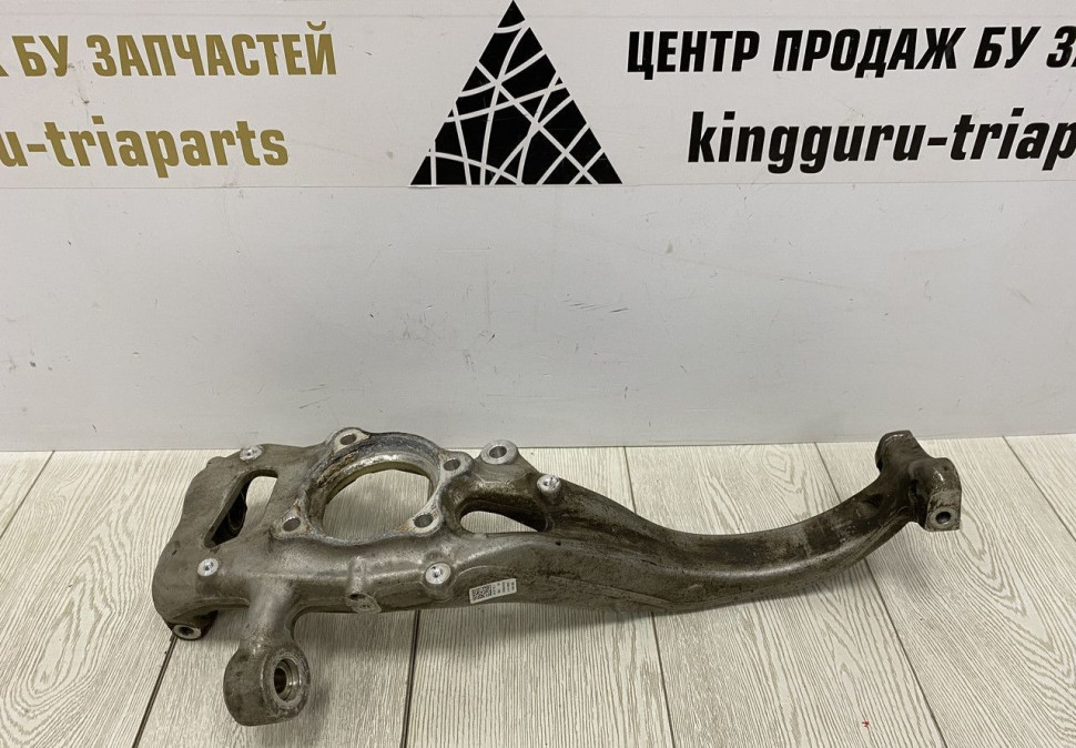 Кулак поворотный передний правый Audi Q7 2015 OEM 4M0407254J Кулак поворотный передний правый Audi Q7 2015 OEM 4M0407254J