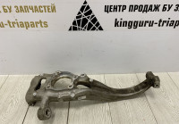 Кулак поворотный передний правый Audi Q7 2015 OEM 4M0407254J